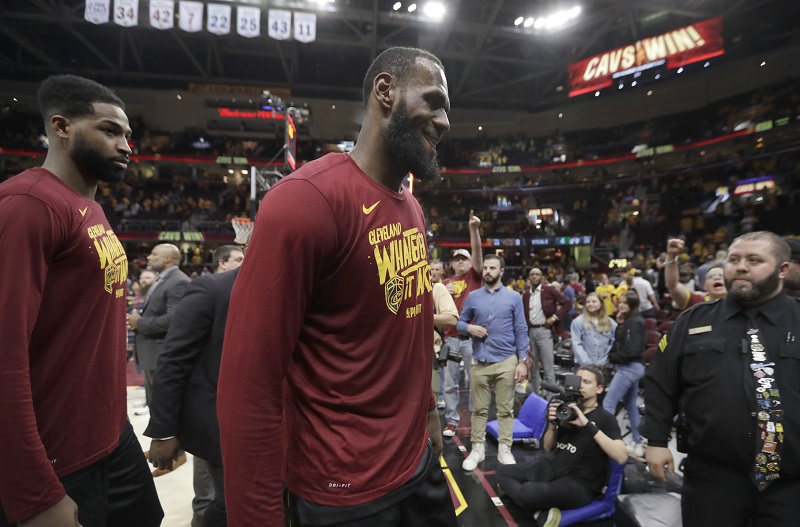 НБА: Леброн се играо са Бостоном, Кливленд смањио заостатак